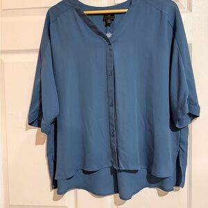 Worthington’s Women's Blue Button-Up Top NWT size S